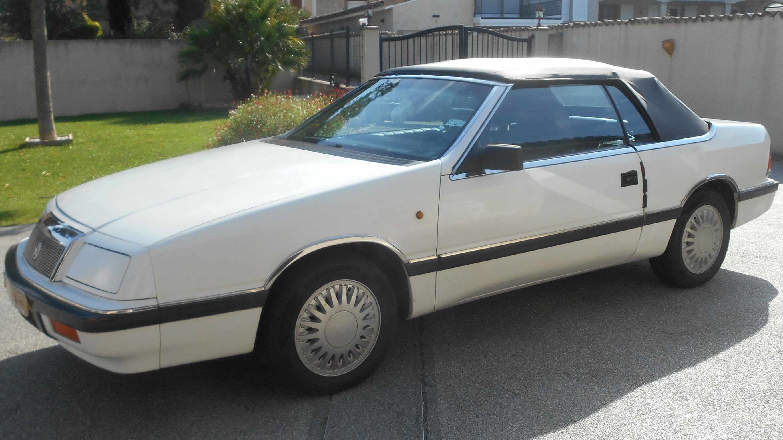Chrysler Le Baron décapotable